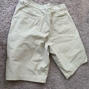 Lululemon ABC shorts beige tan